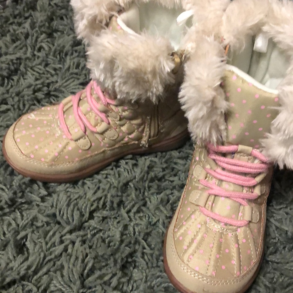 Girls size 10 snow boots